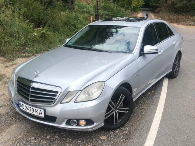 Сірий Мерседес Е-Клас, об'ємом двигуна 2.1 л та пробігом 393 тис. км за 9500 $, фото 1 на Automoto.ua