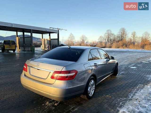 Сірий Мерседес Е-Клас, об'ємом двигуна 2.2 л та пробігом 240 тис. км за 12900 $, фото 1 на Automoto.ua