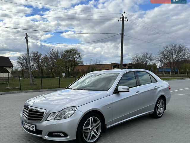 Мерседес Е-Клас 2010 у Бершаде на Automoto.ua Сірий Мерседес Е-Клас, об'ємом двигуна 2 л та пробігом 116 тис. км за 14500 $, фото 1 на Automoto.ua