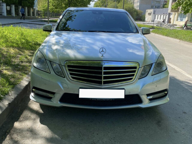 Сірий Мерседес Е-Клас, об'ємом двигуна 2.14 л та пробігом 288 тис. км за 14000 $, фото 1 на Automoto.ua