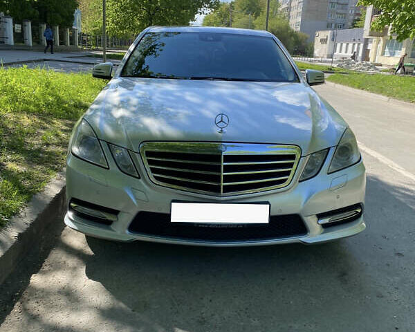 Сірий Мерседес Е-Клас, об'ємом двигуна 2.14 л та пробігом 288 тис. км за 15300 $, фото 1 на Automoto.ua