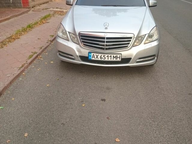 Серый Мерседес Е-Класс, объемом двигателя 1.8 л и пробегом 400 тыс. км за 9536 $, фото 1 на Automoto.ua