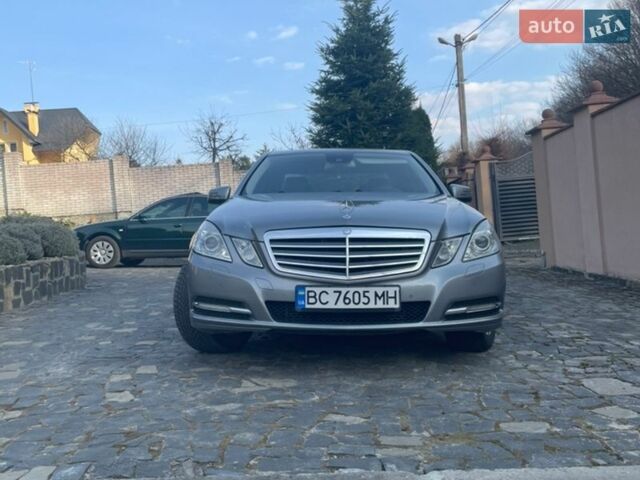 Серый Мерседес Е-Класс, объемом двигателя 1.8 л и пробегом 233 тыс. км за 11500 $, фото 1 на Automoto.ua