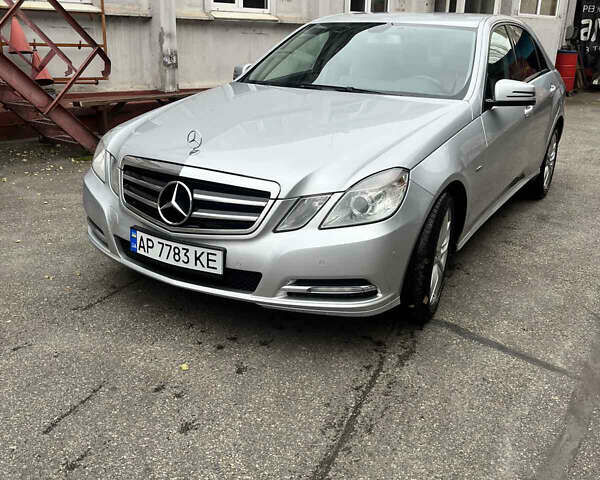 Серый Мерседес Е-Класс, объемом двигателя 2.14 л и пробегом 277 тыс. км за 11300 $, фото 1 на Automoto.ua