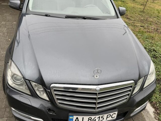 Сірий Мерседес Е-Клас, об'ємом двигуна 2.1 л та пробігом 150 тис. км за 1188 $, фото 1 на Automoto.ua