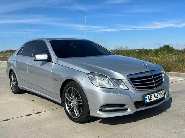 Сірий Мерседес Е-Клас, об'ємом двигуна 2.2 л та пробігом 272 тис. км за 13200 $, фото 1 на Automoto.ua