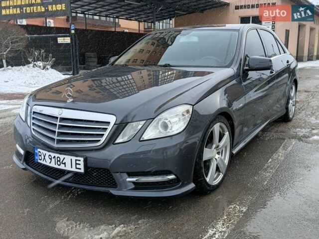 Серый Мерседес Е-Класс, объемом двигателя 2.2 л и пробегом 380 тыс. км за 13500 $, фото 1 на Automoto.ua