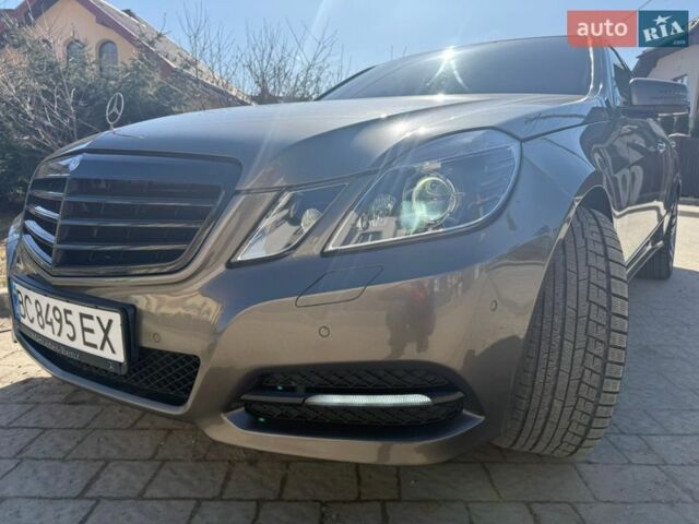 Серый Мерседес Е-Класс, объемом двигателя 2.14 л и пробегом 310 тыс. км за 12500 $, фото 1 на Automoto.ua