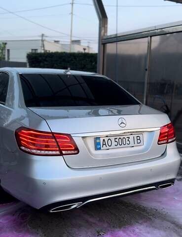 Серый Мерседес Е-Класс, объемом двигателя 2.14 л и пробегом 320 тыс. км за 15500 $, фото 1 на Automoto.ua