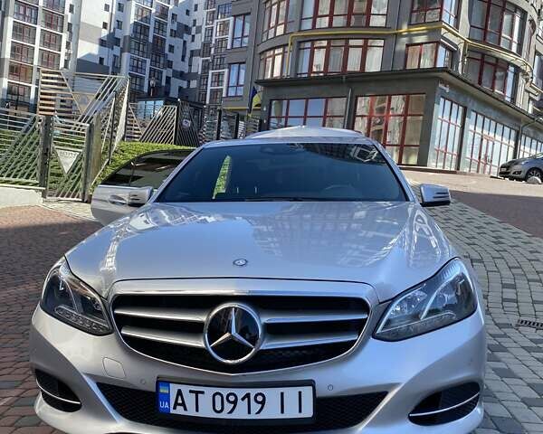 Серый Мерседес Е-Класс, объемом двигателя 1.99 л и пробегом 133 тыс. км за 19200 $, фото 1 на Automoto.ua