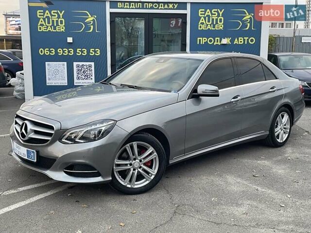 Серый Мерседес Е-Класс, объемом двигателя 2 л и пробегом 175 тыс. км за 17990 $, фото 1 на Automoto.ua