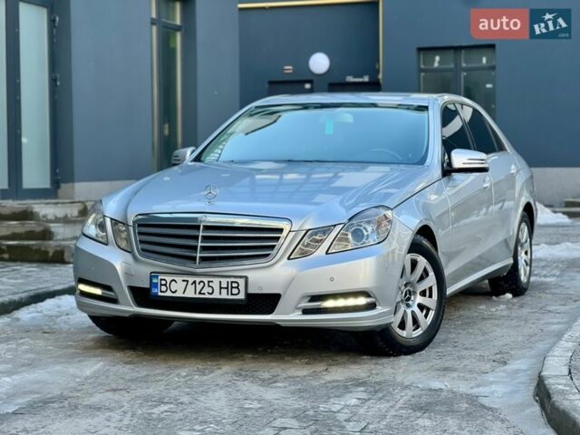 Сірий Мерседес Е-Клас, об'ємом двигуна 2.2 л та пробігом 275 тис. км за 11200 $, фото 1 на Automoto.ua