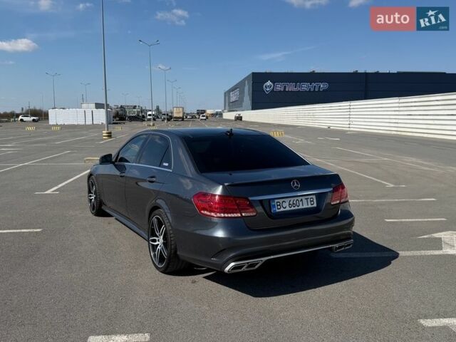 Серый Мерседес Е-Класс, объемом двигателя 3.5 л и пробегом 179 тыс. км за 20000 $, фото 1 на Automoto.ua