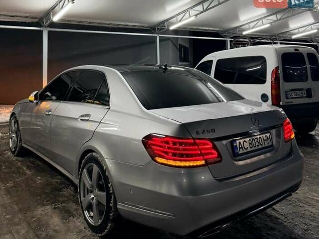 Сірий Мерседес Е-Клас, об'ємом двигуна 2.2 л та пробігом 218 тис. км за 18600 $, фото 1 на Automoto.ua