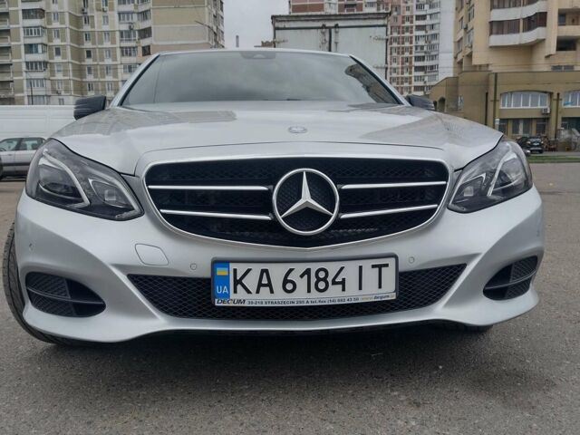 Серый Мерседес Е-Класс, объемом двигателя 2.1 л и пробегом 298 тыс. км за 17100 $, фото 1 на Automoto.ua