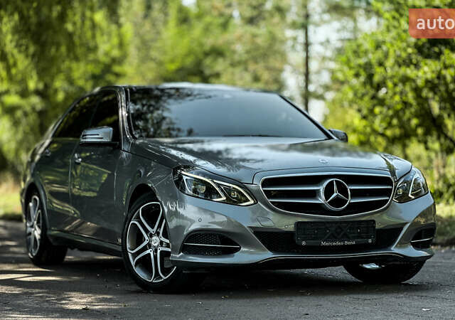 Серый Мерседес Е-Класс, объемом двигателя 2.14 л и пробегом 142 тыс. км за 22800 $, фото 1 на Automoto.ua