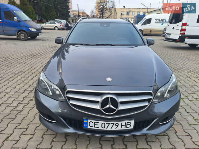 Серый Мерседес Е-Класс, объемом двигателя 2.2 л и пробегом 271 тыс. км за 16900 $, фото 1 на Automoto.ua