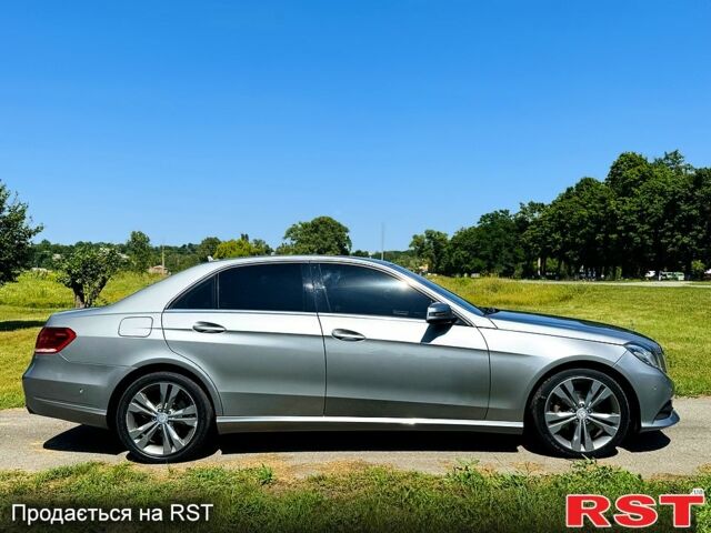 Серый Мерседес Е-Класс, объемом двигателя 2.1 л и пробегом 105 тыс. км за 16800 $, фото 1 на Automoto.ua