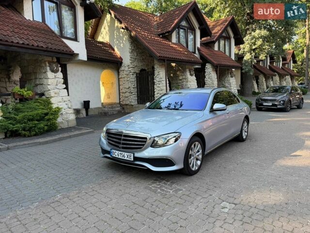 Сірий Мерседес Е-Клас, об'ємом двигуна 2.14 л та пробігом 260 тис. км за 26500 $, фото 1 на Automoto.ua