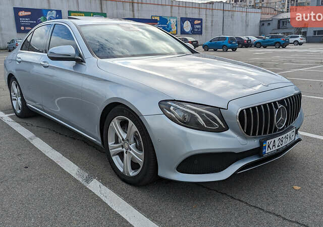 Серый Мерседес Е-Класс, объемом двигателя 1.95 л и пробегом 217 тыс. км за 29000 $, фото 1 на Automoto.ua