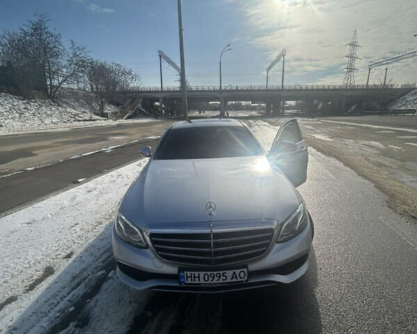 Серый Мерседес Е-Класс, объемом двигателя 1.95 л и пробегом 65 тыс. км за 29900 $, фото 1 на Automoto.ua