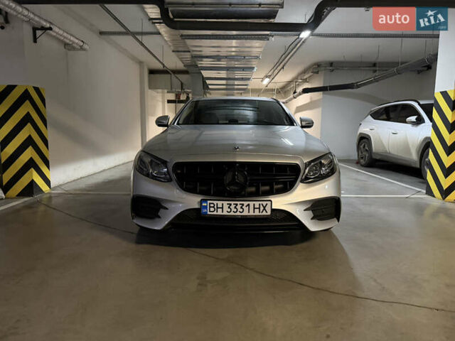 Сірий Мерседес Е-Клас, об'ємом двигуна 1.95 л та пробігом 139 тис. км за 33000 $, фото 1 на Automoto.ua