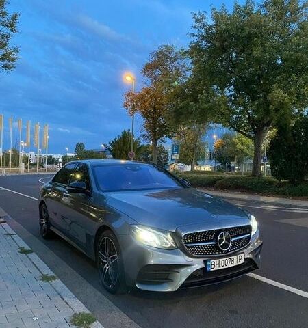 Серый Мерседес Е-Класс, объемом двигателя 1.95 л и пробегом 200 тыс. км за 29500 $, фото 1 на Automoto.ua
