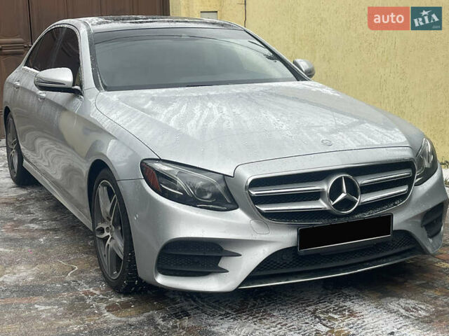 Серый Мерседес Е-Класс, объемом двигателя 1.99 л и пробегом 102 тыс. км за 28500 $, фото 1 на Automoto.ua