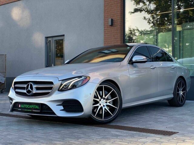 Серый Мерседес Е-Класс, объемом двигателя 2 л и пробегом 94 тыс. км за 30990 $, фото 1 на Automoto.ua