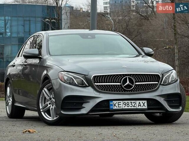 Серый Мерседес Е-Класс, объемом двигателя 1.99 л и пробегом 112 тыс. км за 29000 $, фото 1 на Automoto.ua