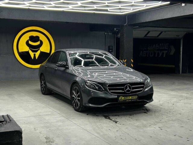 Сірий Мерседес Е-Клас, об'ємом двигуна 2 л та пробігом 225 тис. км за 30500 $, фото 1 на Automoto.ua