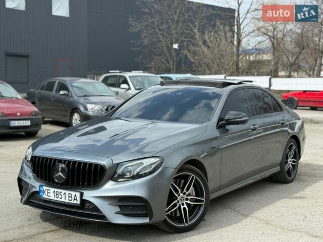 Серый Мерседес Е-Класс, объемом двигателя 3 л и пробегом 80 тыс. км за 46000 $, фото 1 на Automoto.ua