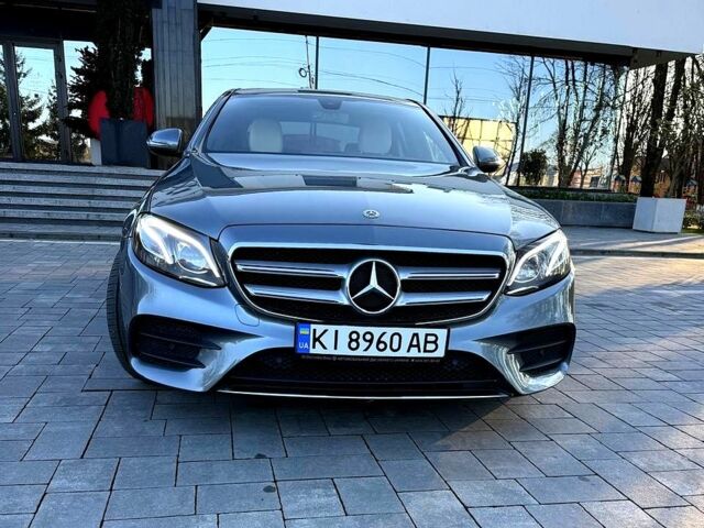 Сірий Мерседес Е-Клас, об'ємом двигуна 2 л та пробігом 115 тис. км за 28500 $, фото 1 на Automoto.ua