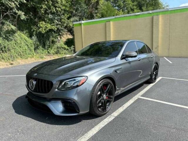 Сірий Мерседес Е-Клас, об'ємом двигуна 4 л та пробігом 30 тис. км за 26800 $, фото 1 на Automoto.ua