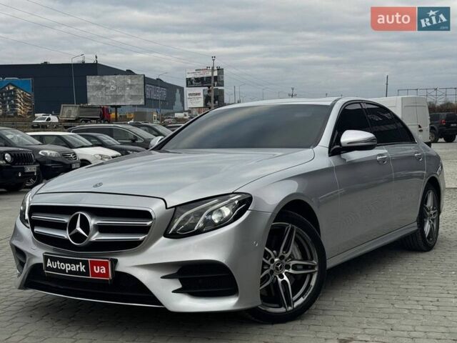 Серый Мерседес Е-Класс, объемом двигателя 2 л и пробегом 51 тыс. км за 37940 $, фото 1 на Automoto.ua