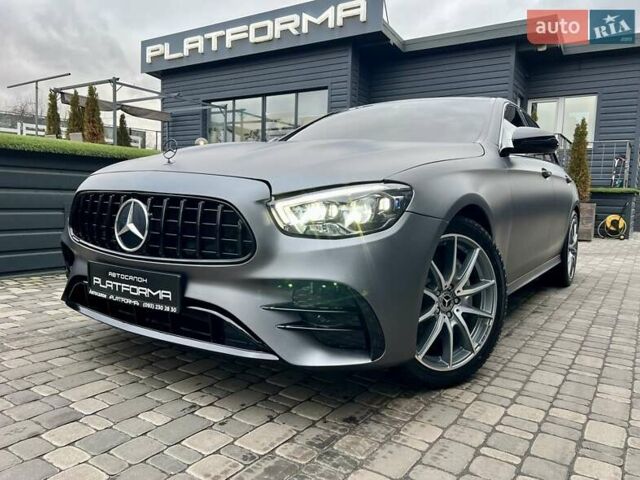 Серый Мерседес Е-Класс, объемом двигателя 3 л и пробегом 108 тыс. км за 52900 $, фото 1 на Automoto.ua