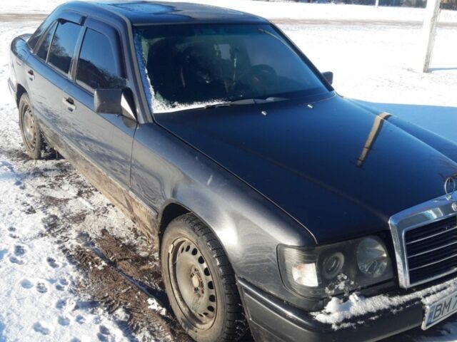 Сірий Мерседес Е-Клас, об'ємом двигуна 3 л та пробігом 490 тис. км за 2500 $, фото 1 на Automoto.ua