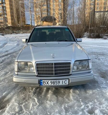Серый Мерседес Е-Класс, объемом двигателя 3 л и пробегом 500 тыс. км за 4100 $, фото 1 на Automoto.ua