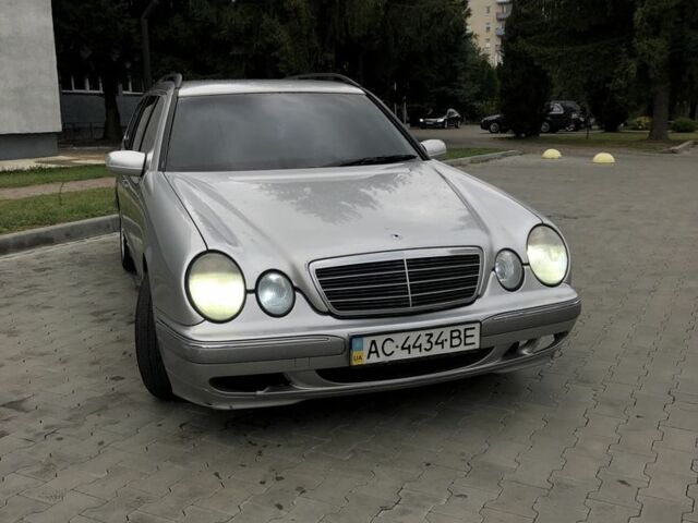 Сірий Мерседес Е-Клас, об'ємом двигуна 3.2 л та пробігом 3 тис. км за 3000 $, фото 1 на Automoto.ua