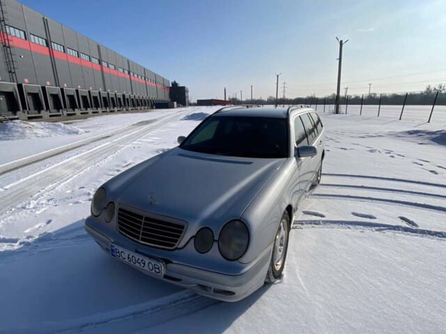 Серый Мерседес Е-Класс, объемом двигателя 3.2 л и пробегом 480 тыс. км за 3700 $, фото 1 на Automoto.ua