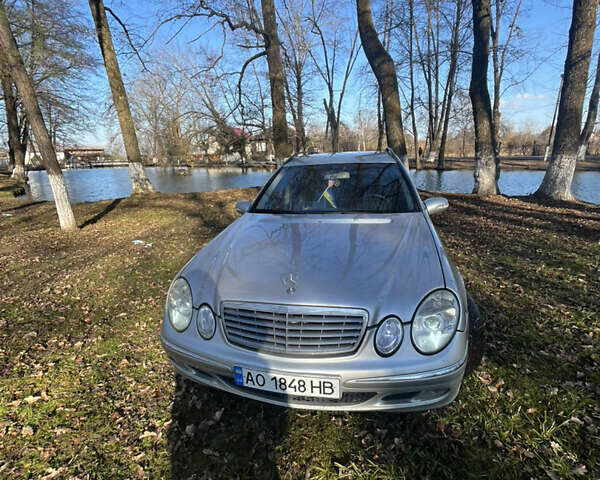 Серый Мерседес Е-Класс, объемом двигателя 2.69 л и пробегом 500 тыс. км за 4200 $, фото 1 на Automoto.ua