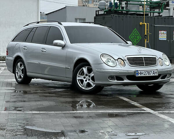 Серый Мерседес Е-Класс, объемом двигателя 3.2 л и пробегом 320 тыс. км за 5299 $, фото 1 на Automoto.ua