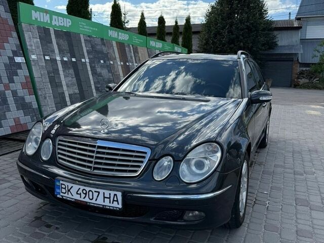 Сірий Мерседес Е-Клас, об'ємом двигуна 2.69 л та пробігом 320 тис. км за 4950 $, фото 1 на Automoto.ua