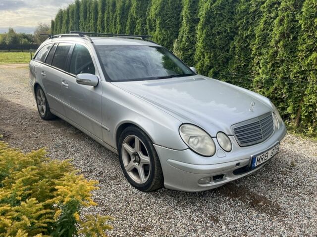 Серый Мерседес Е-Класс, объемом двигателя 0 л и пробегом 506 тыс. км за 2048 $, фото 1 на Automoto.ua