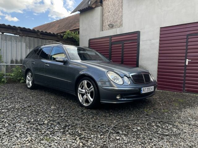 Сірий Мерседес Е-Клас, об'ємом двигуна 3 л та пробігом 250 тис. км за 5500 $, фото 1 на Automoto.ua