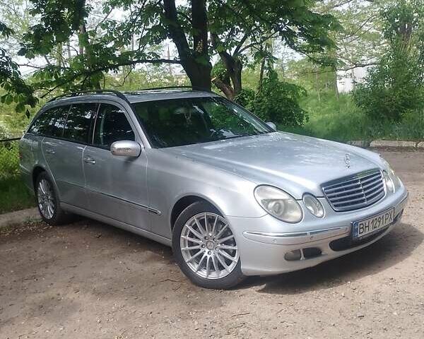 Серый Мерседес Е-Класс, объемом двигателя 2.1 л и пробегом 345 тыс. км за 6100 $, фото 1 на Automoto.ua