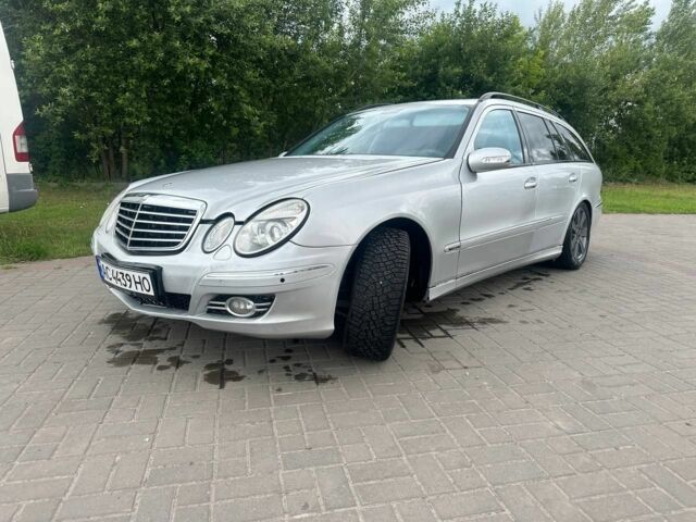Сірий Мерседес Е-Клас, об'ємом двигуна 3.2 л та пробігом 460 тис. км за 5832 $, фото 1 на Automoto.ua