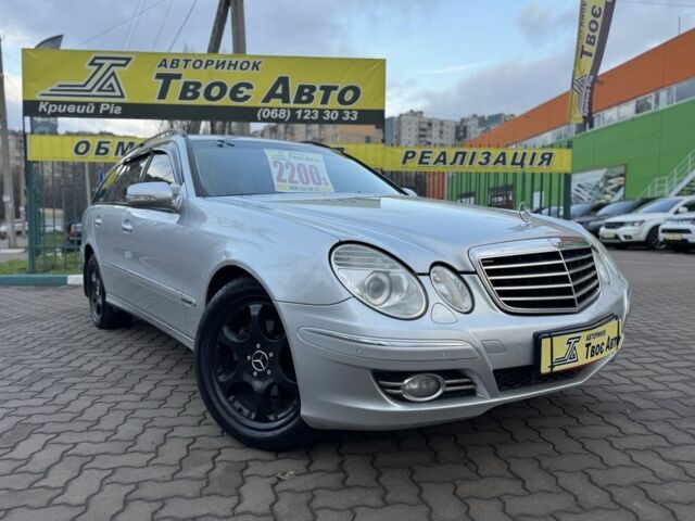 Сірий Мерседес Е-Клас, об'ємом двигуна 2.2 л та пробігом 270 тис. км за 8300 $, фото 1 на Automoto.ua