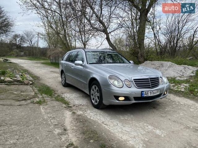 Серый Мерседес Е-Класс, объемом двигателя 2.15 л и пробегом 240 тыс. км за 7700 $, фото 1 на Automoto.ua