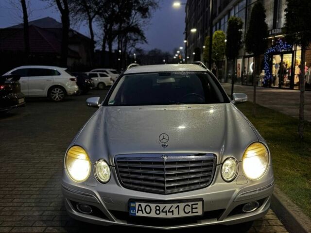 Серый Мерседес Е-Класс, объемом двигателя 2.2 л и пробегом 560 тыс. км за 6200 $, фото 1 на Automoto.ua